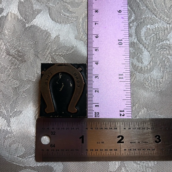 Antique Wooden Print Block Copper Good Luck Horseshoe - Picture 3 of 4